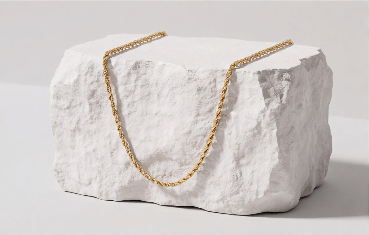 10kt Yellow Gold Italian Rope Chain Necklace for Women — styling look 4